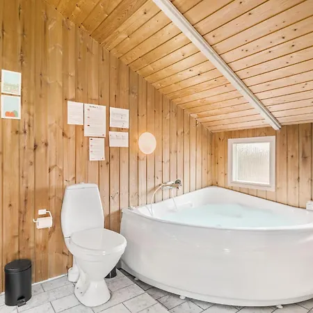 Cozy In Hvide Sande With Sauna *